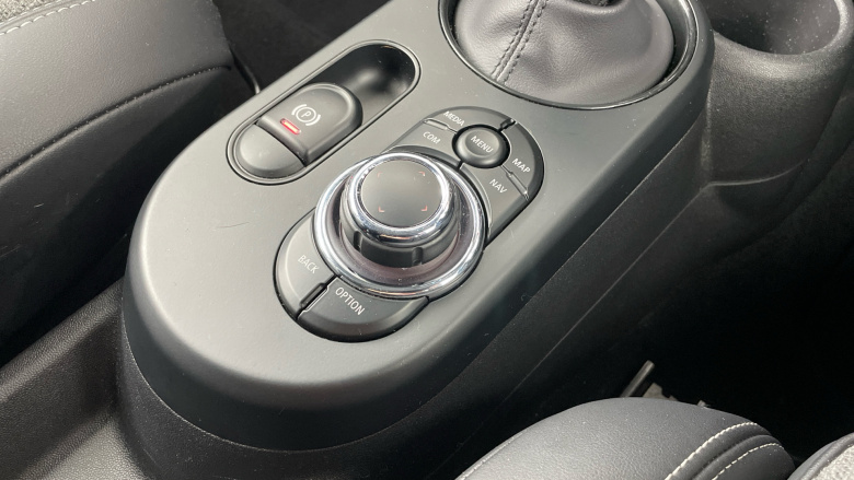 MINI Hatchback 135kW Cooper S Level 2 33kWh 3dr Auto Electric Hatchback